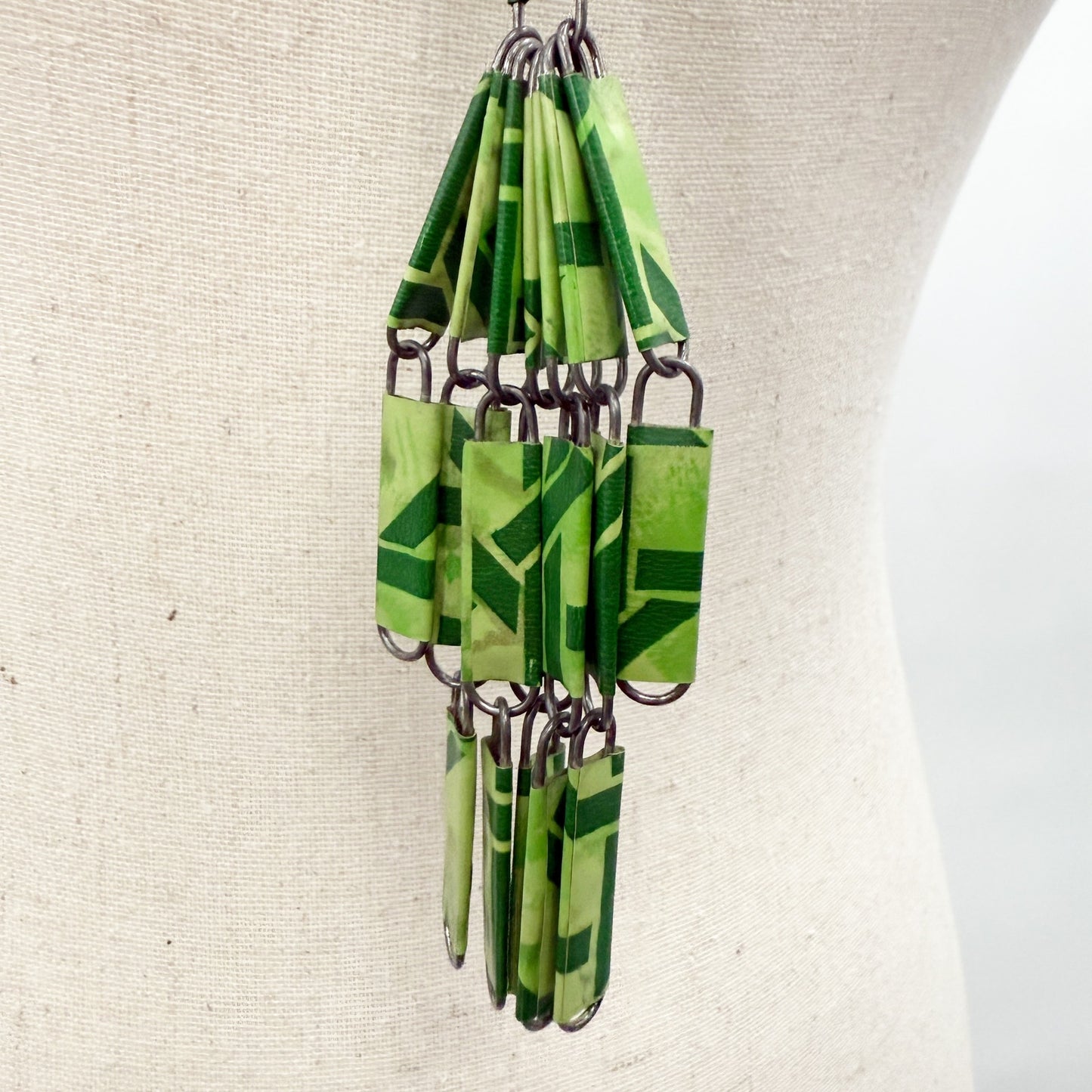 vintage dark & light green Paper Clip Tassel Necklace silver tone metal jewelry