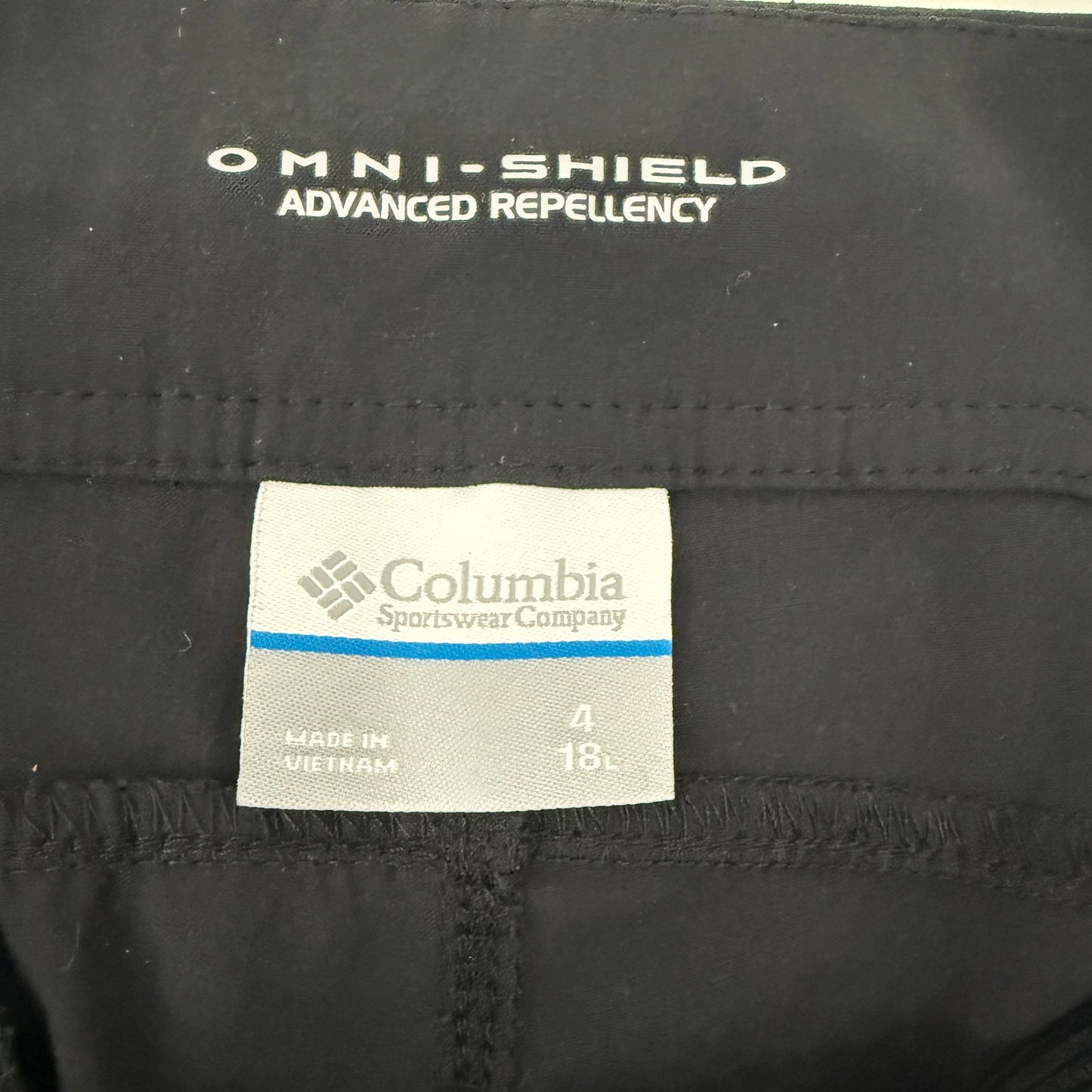 Columbia black Capri Pants women's size 4 omni-shield outdoor quick dry