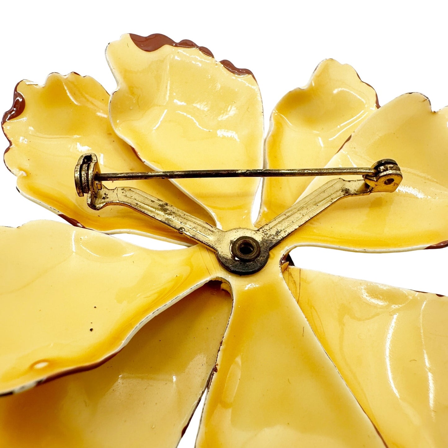 vintage enamel yellow & brown metal flower BROOCH floral. jewelry pin
