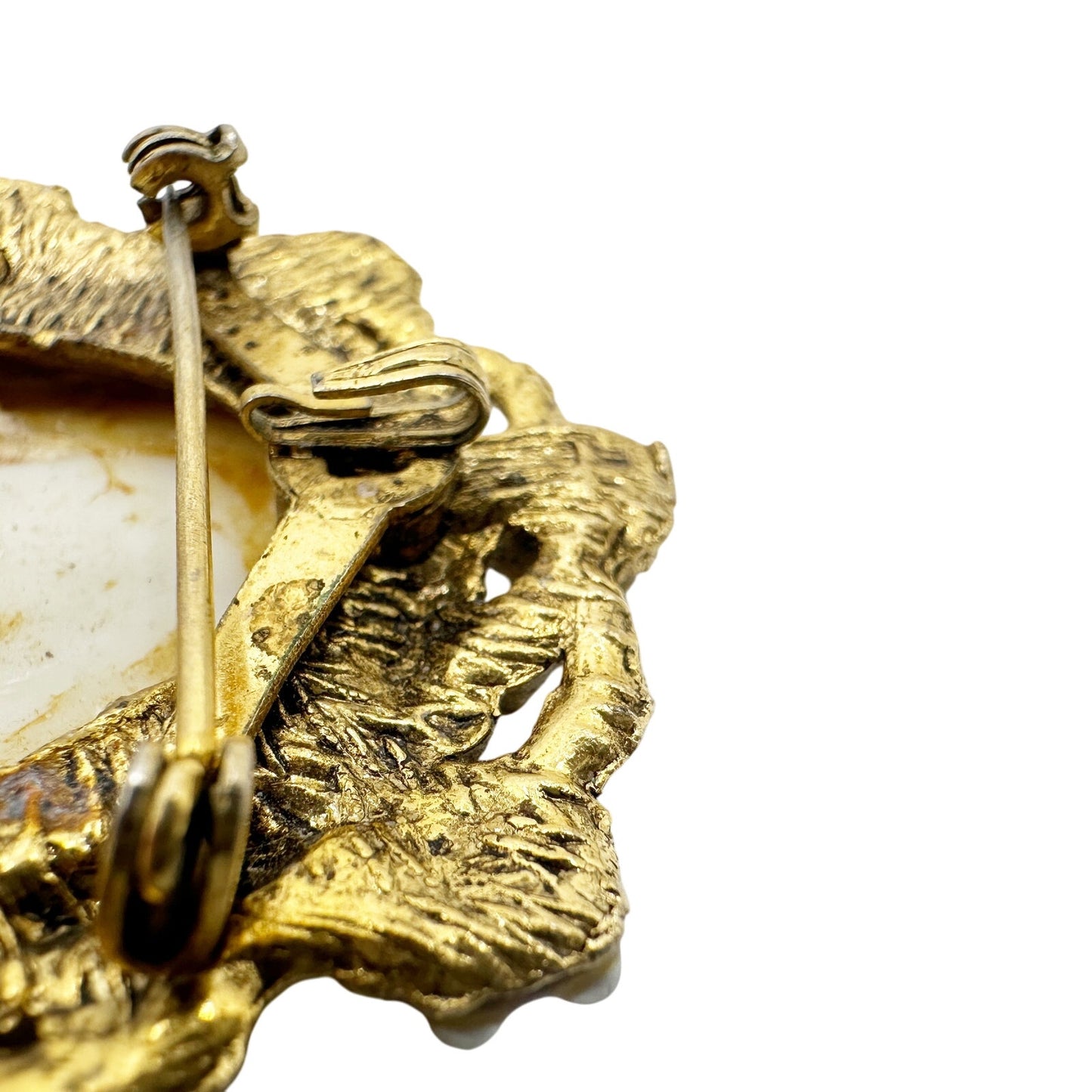 vintage gold painted flower cameo faux pearls BROOCH pendant floral jewelry pin