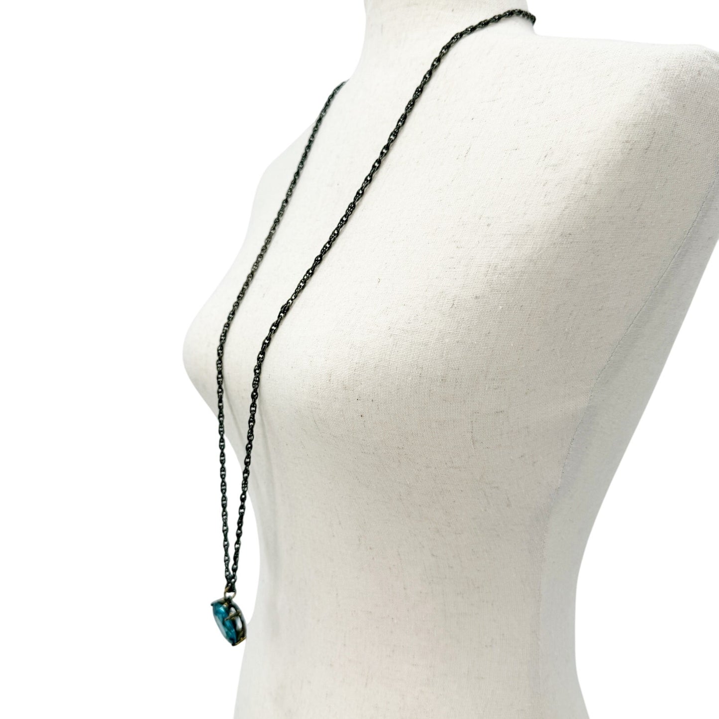 vintage dark metal chain link Necklace blue Heart Rhinestone Pendant jewelry