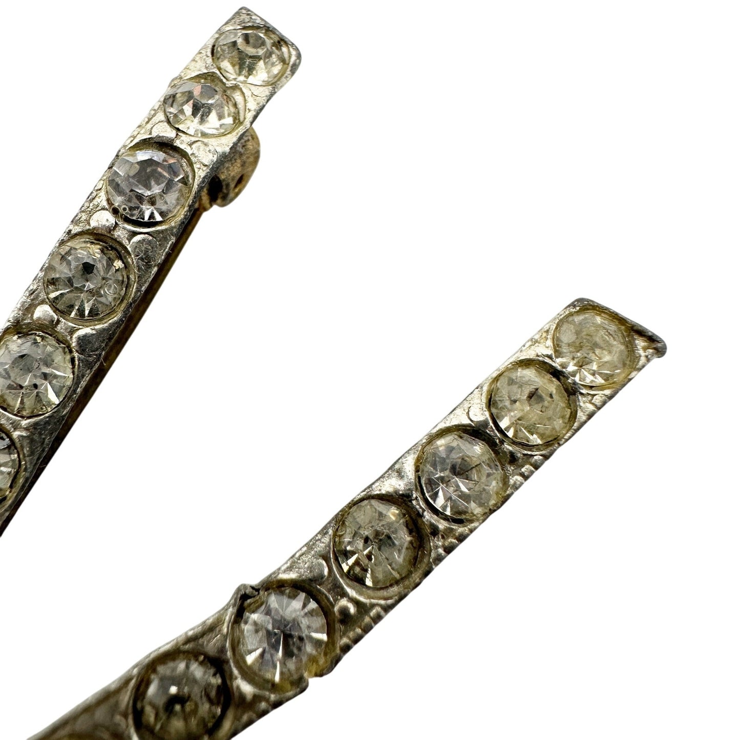 vintage "V" or arrow tip silver & clear rhinestones BROOCH jewelry pin