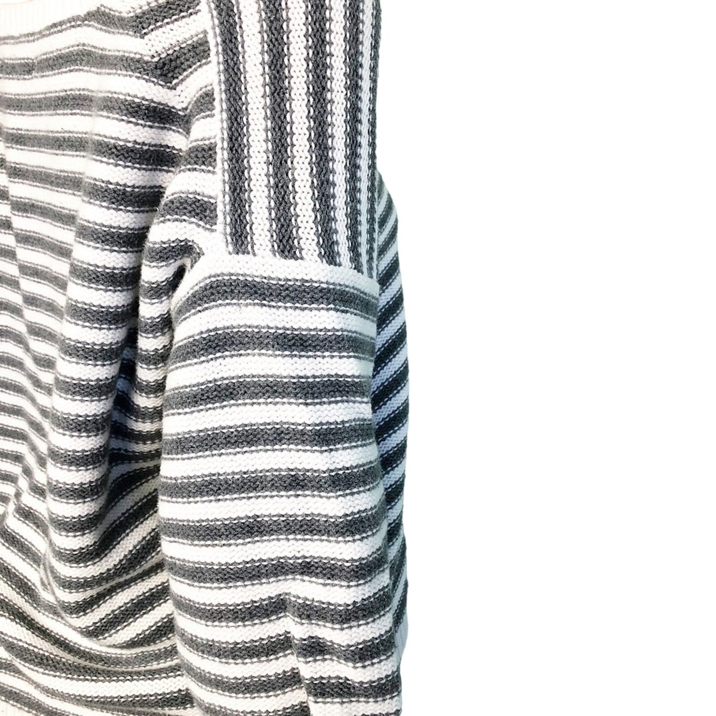 juniors AEROPOSTALE gray & white SWEATER striped top size M medium