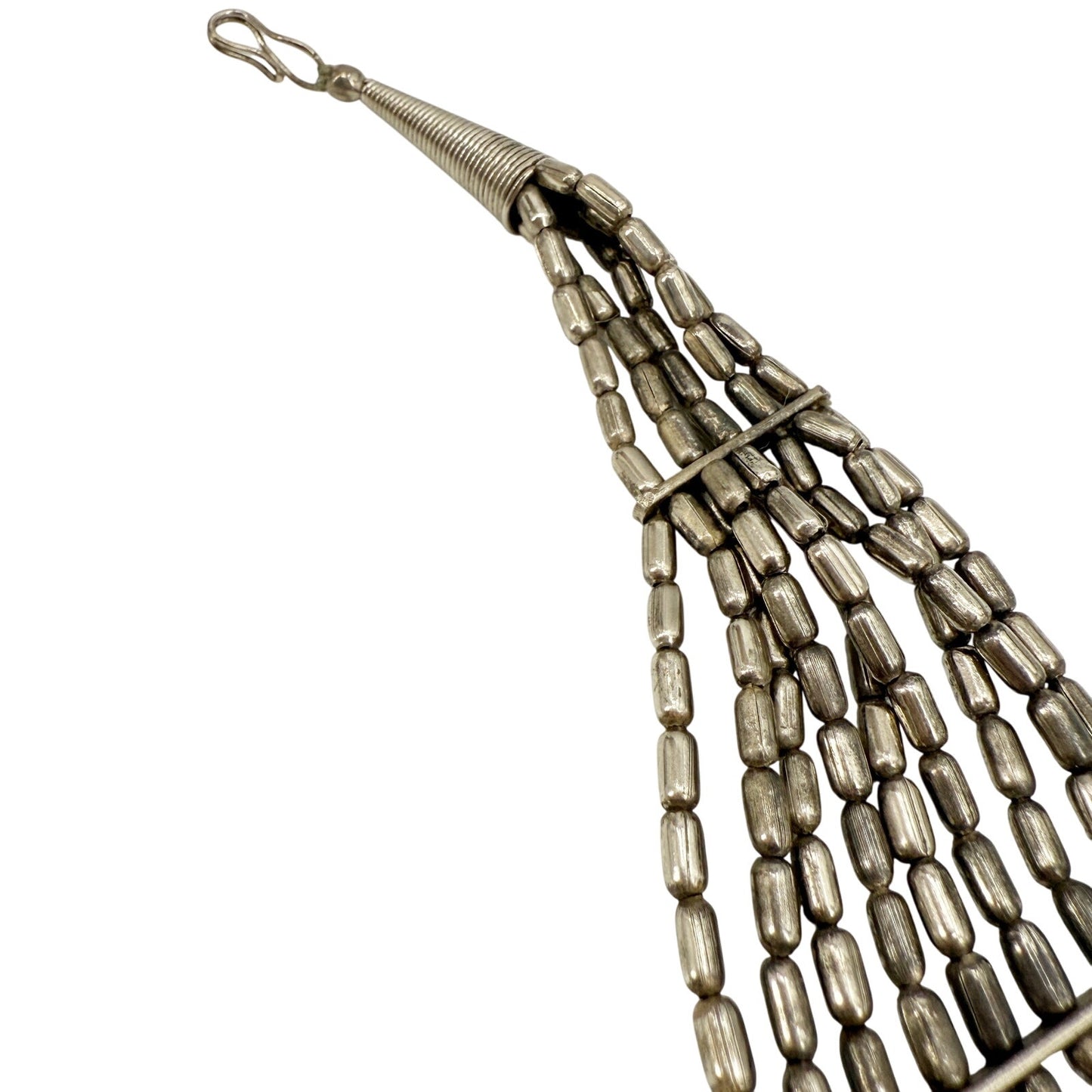 vintage scalloped silver metal Bib Necklace costume jewelry capsule beads