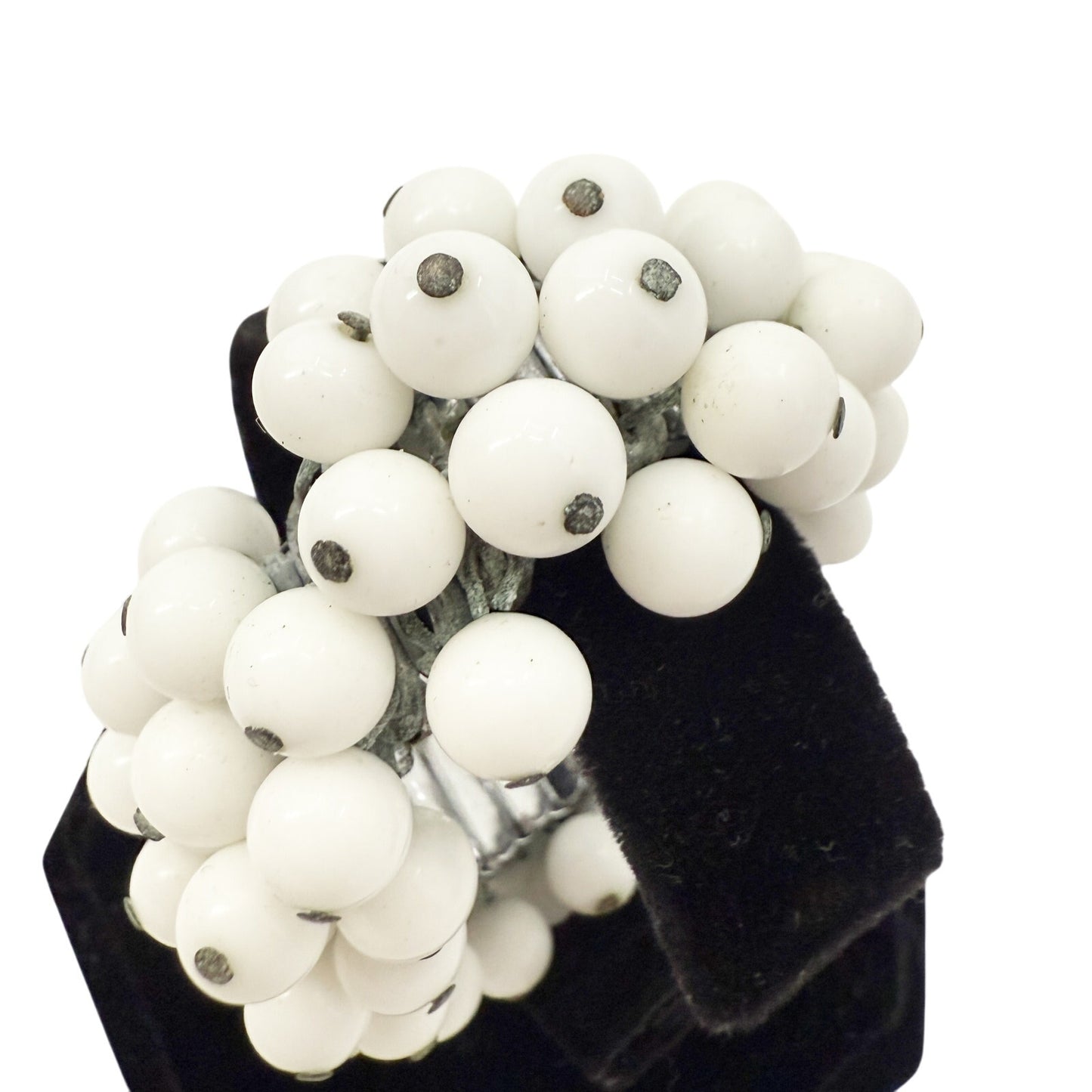 white beaded stretch BRACELET vintage costume jewelry silver metal Made in Japan