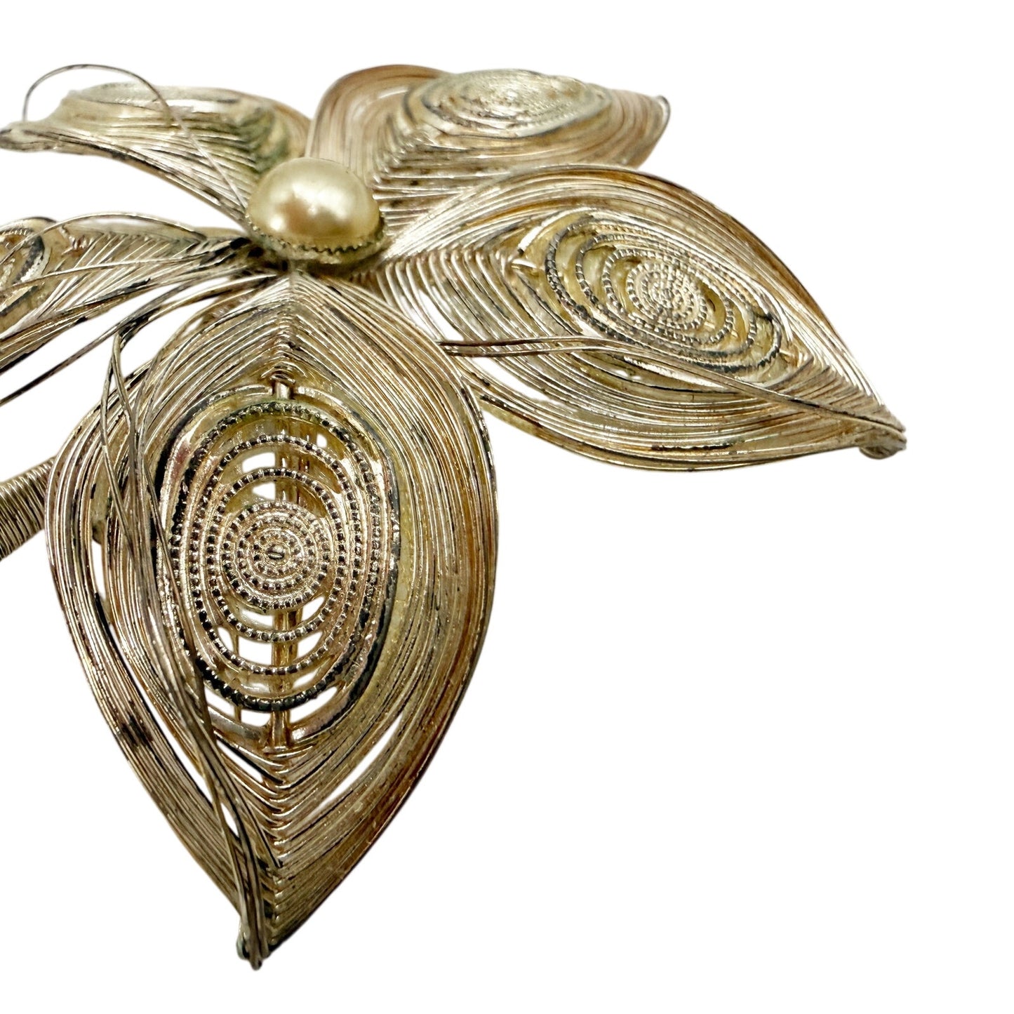 vintage silver wirework metal flower BROOCH costume jewelry pin wire wrap pearl