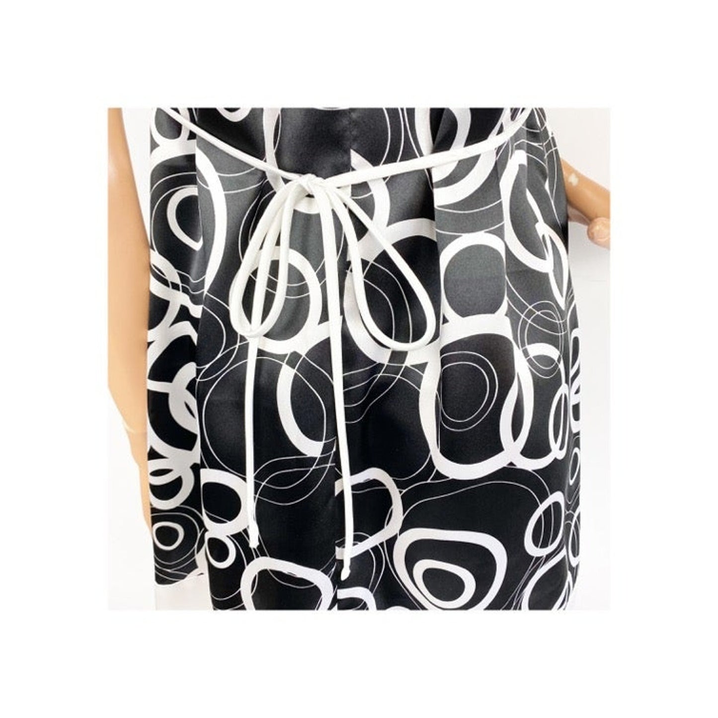 My Michelle black & white special occasion cocktail DRESS size 5 juniors