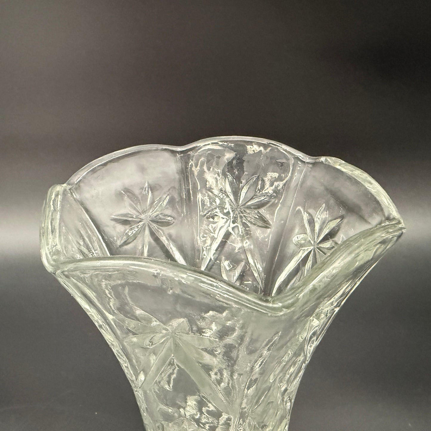 Prescut Clear glass 8" Flared Vase | Anchor Hocking