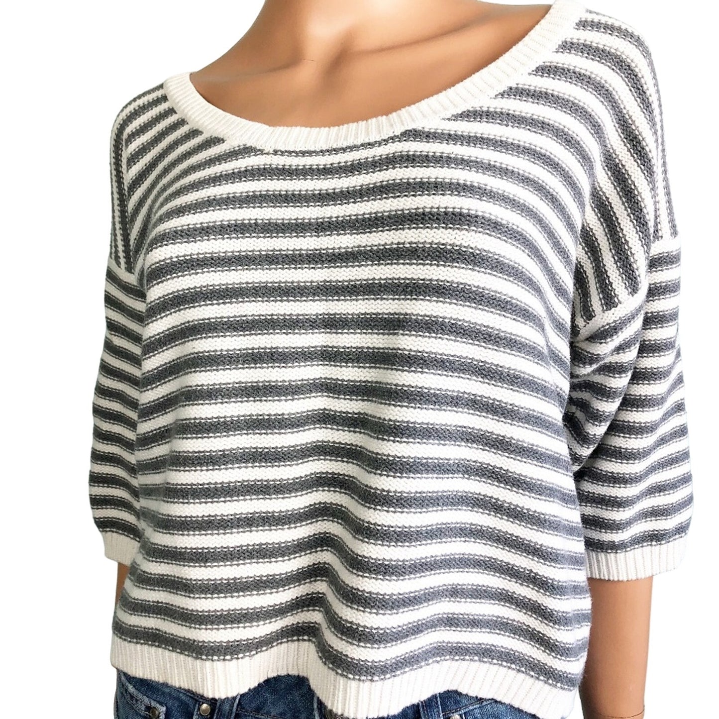 juniors AEROPOSTALE gray & white SWEATER striped top size M medium