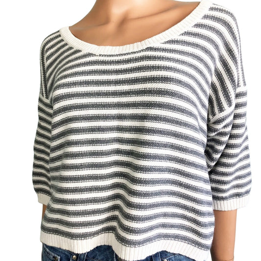 juniors AEROPOSTALE gray & white SWEATER striped top size M medium