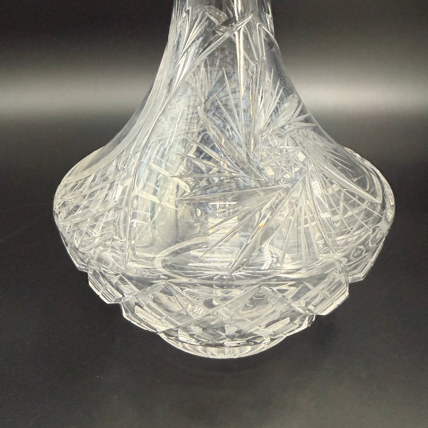 15" crystal cut glass Decanter & Stopper | vintage barware