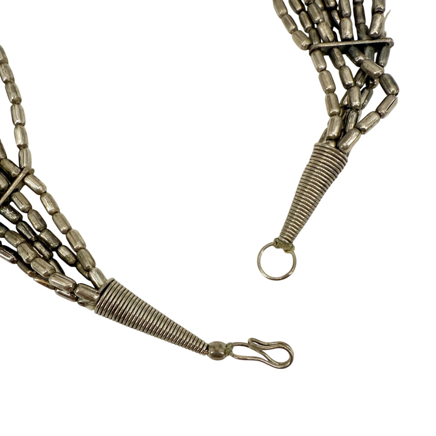 vintage scalloped silver metal Bib Necklace costume jewelry capsule beads