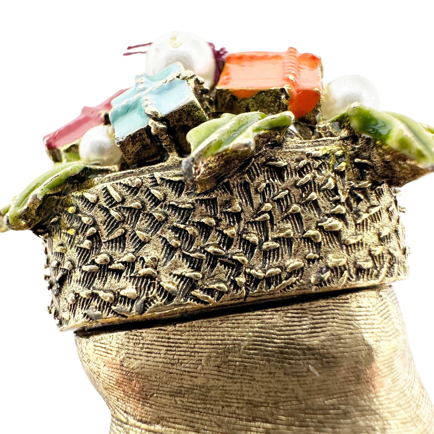 vintage Mode-Art gold Santa's Boot BROOCH gifts Christmas holidays jewelry pin