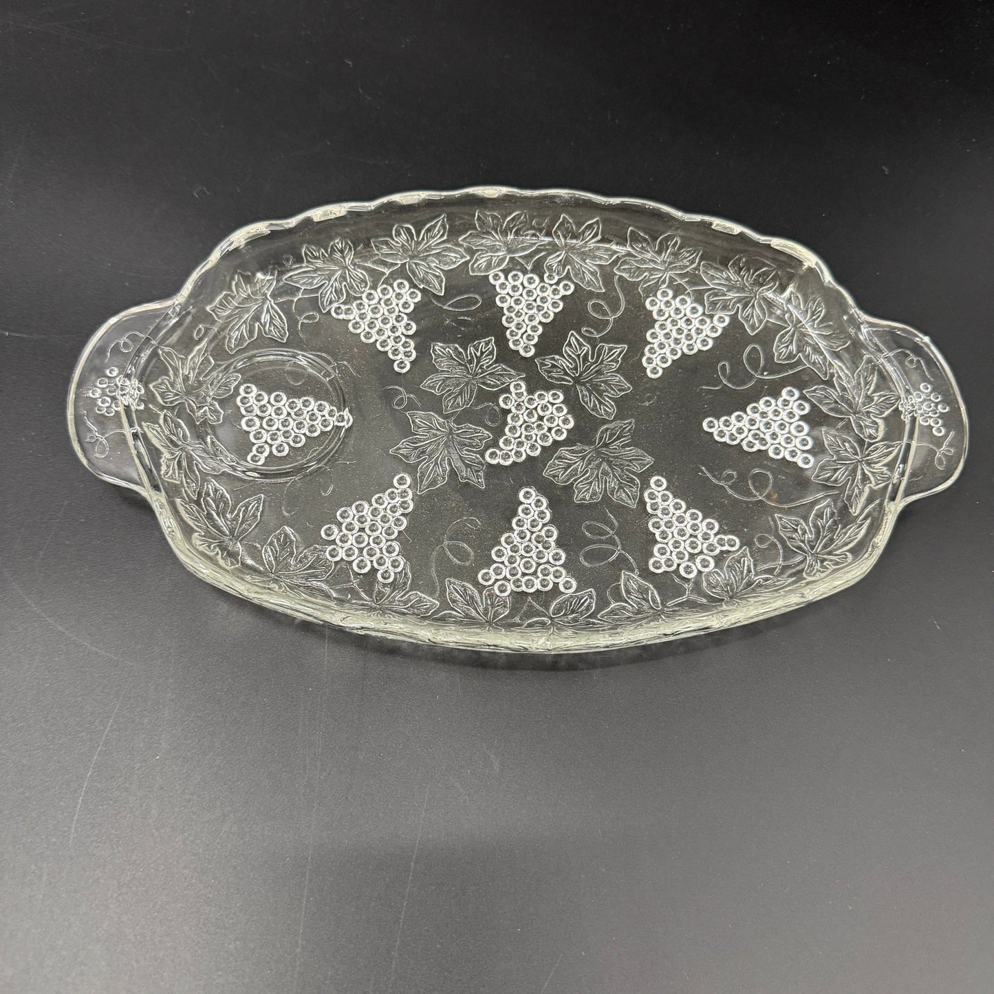 set of 4 vintage Anchor Hocking Vintage Clear Snack Plates grape clusters leaves