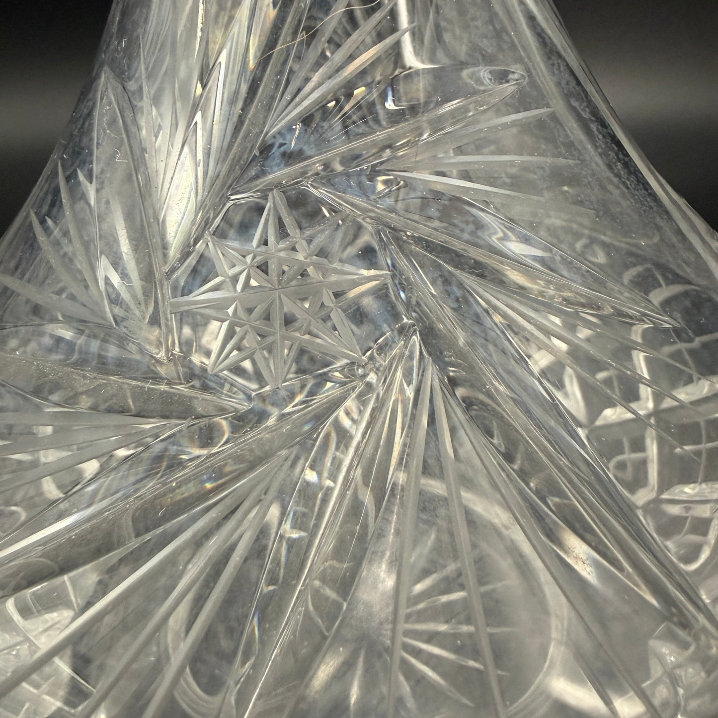 15" crystal cut glass Decanter & Stopper | vintage barware