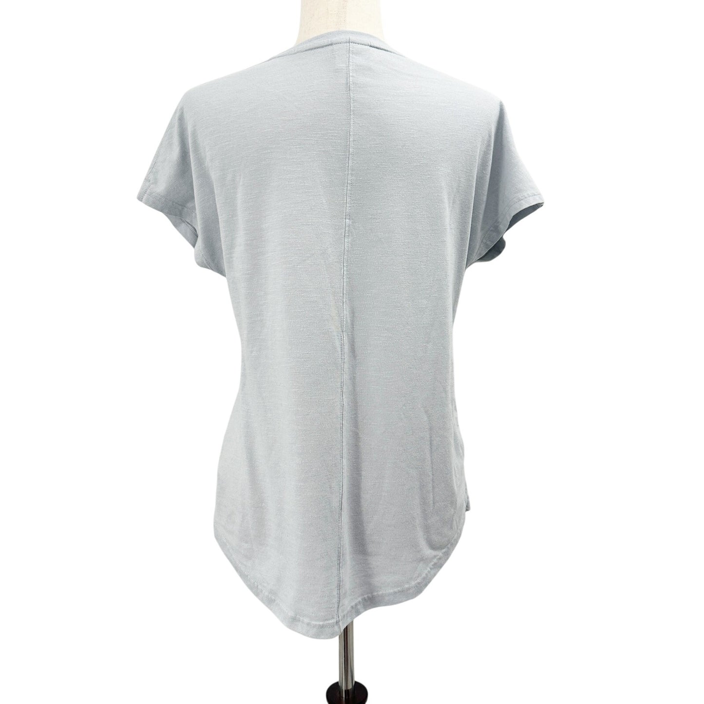 Columbia light blue Tee shirt top women's MEDIUM