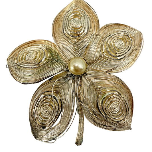 vintage silver wirework metal flower BROOCH costume jewelry pin wire wrap pearl