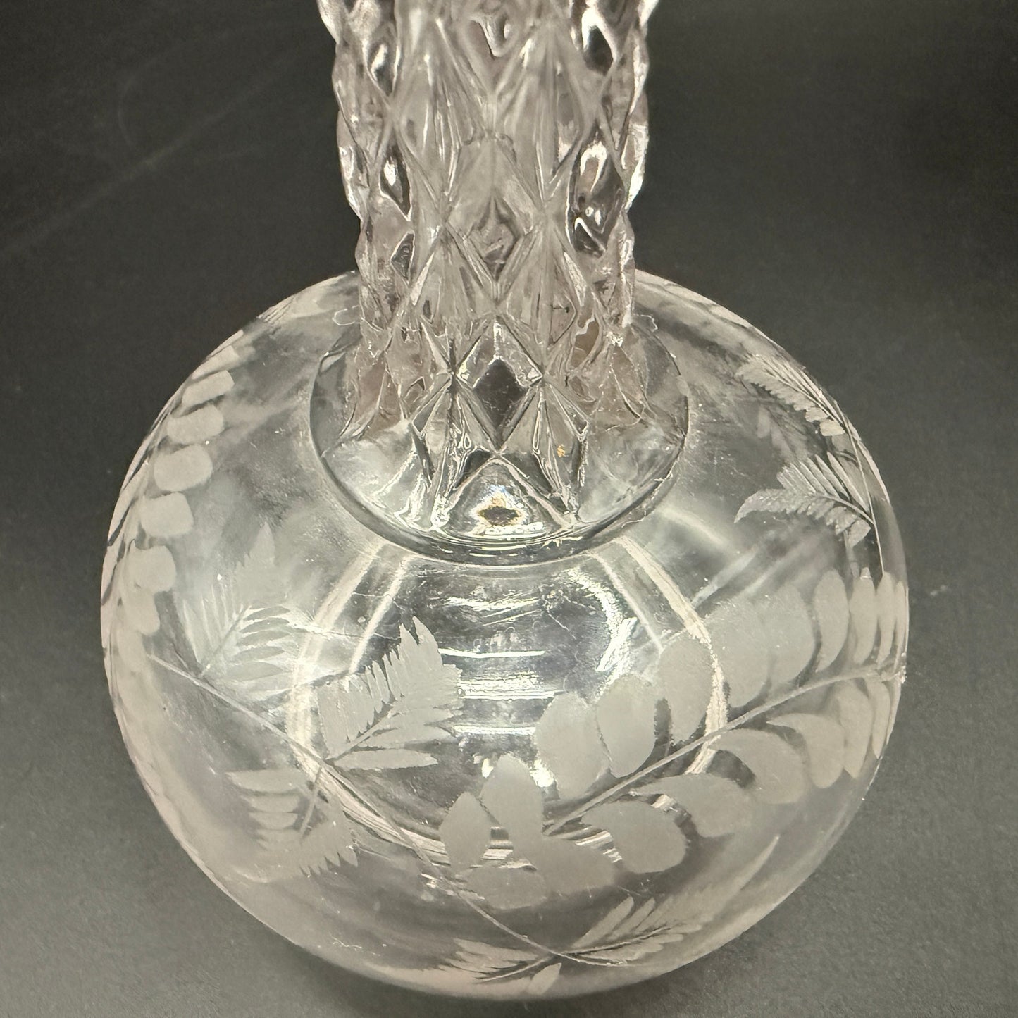 vintage 7" crystal cut glass Decanter & Stopper small size barware fern leaf