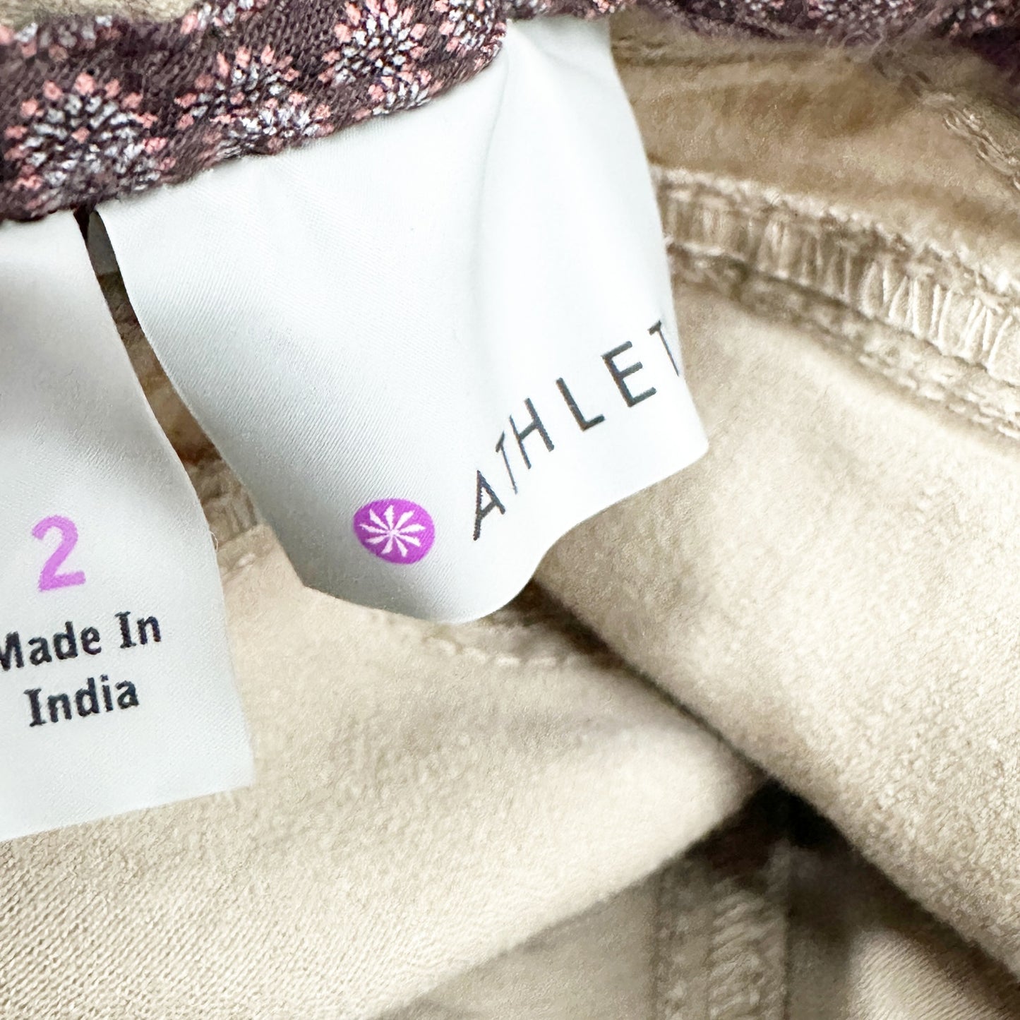 Athleta Park Meadows khaki classic taupe Pants women's size 2 small