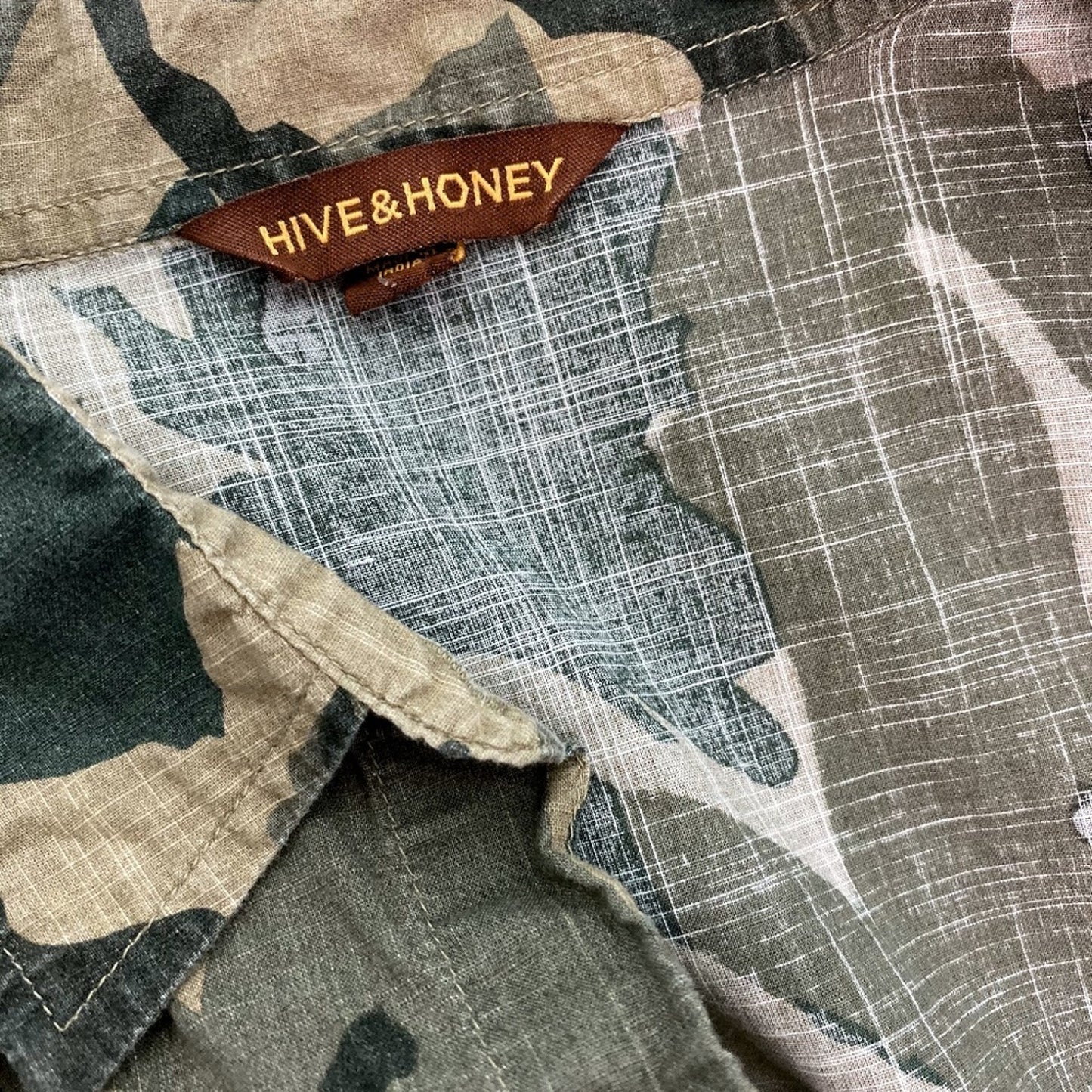 Hive & Honey green camouflage button down SHIRT top size XS extra small camo