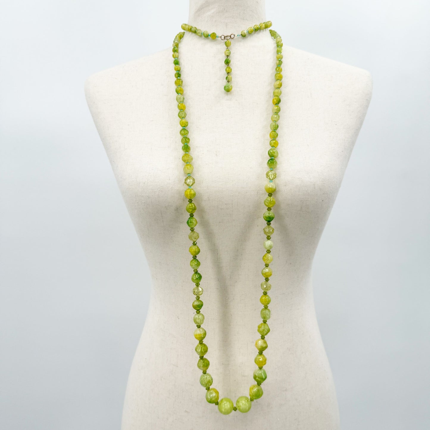 vintage long strand of green & blue beads Beaded Necklace costume jewelry