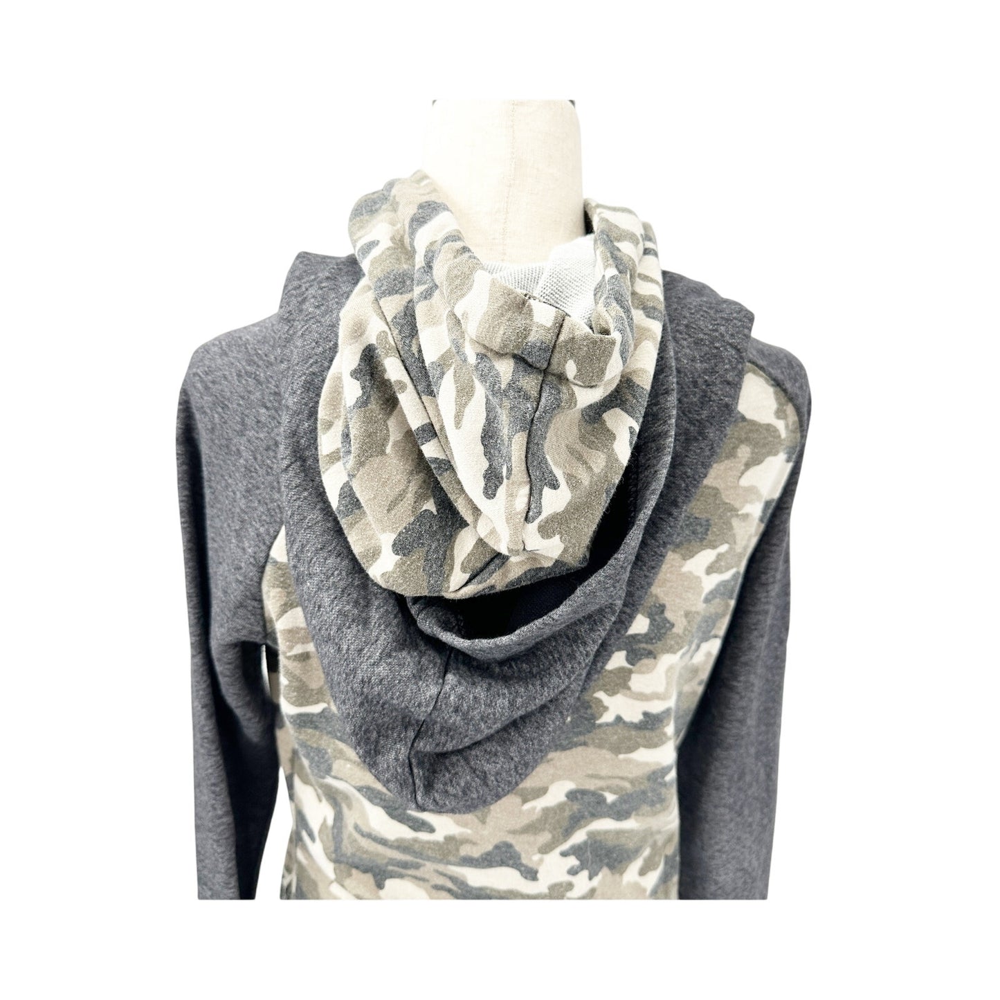 Ampersand Avenue dark gray & camo Double Hooded Sweatshirt Top MEDIUM hoodie