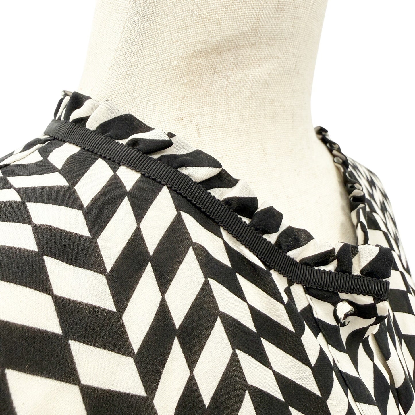 J.Crew black & white silk Button-Up Blouse womens 2 top XS geometric houndstooth