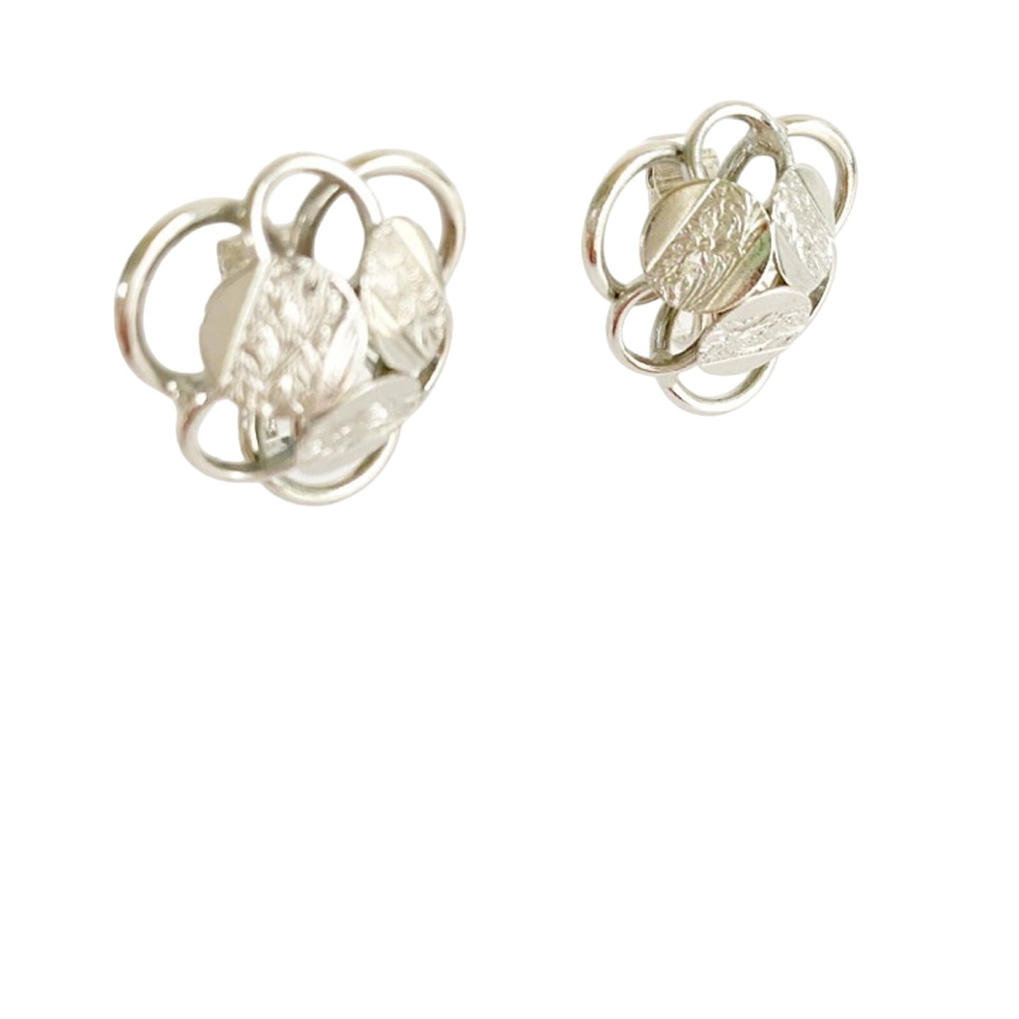 vintage SARAH COVENTRY silver tone metal circle floral hinge style clip EARRINGS