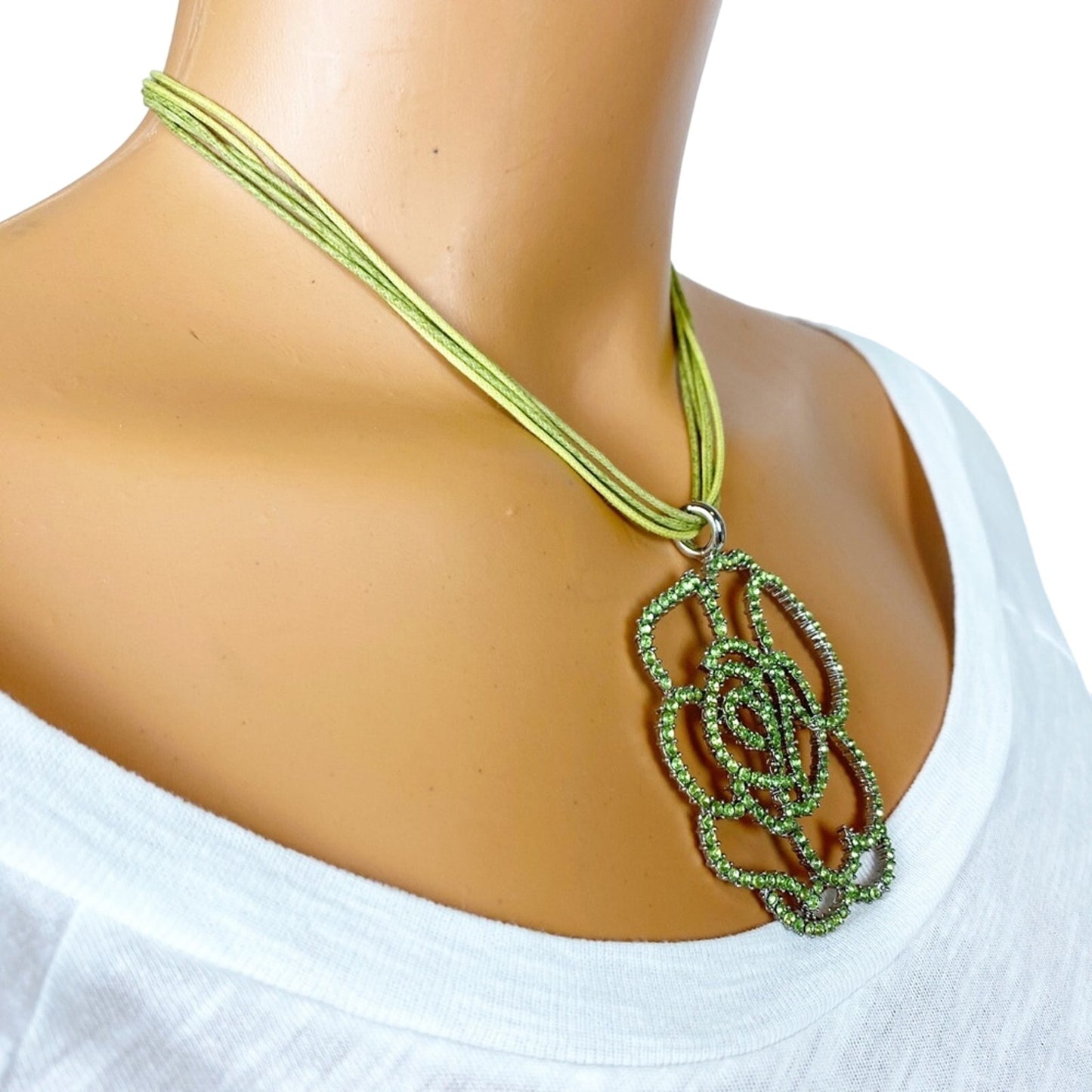 VCLM green rhinestone flower pendant 14" rope strand NECKLACE costume jewelry